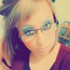 Meet your Posher, Renecca